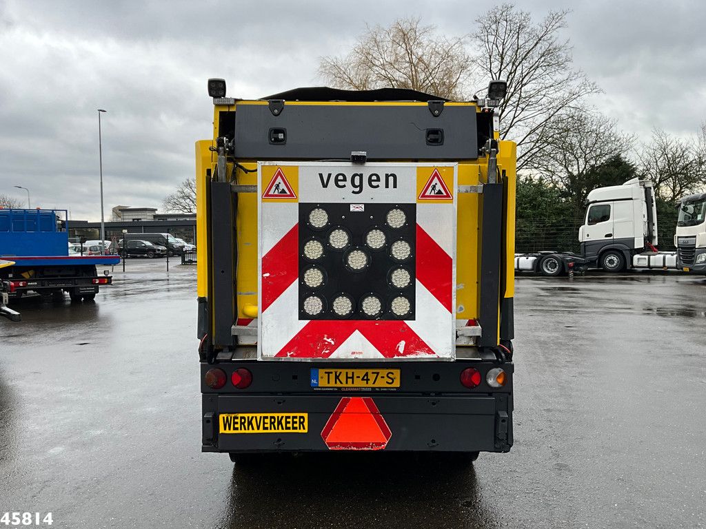 SCHMIDT CLEANGO 500 with 3-rd brush