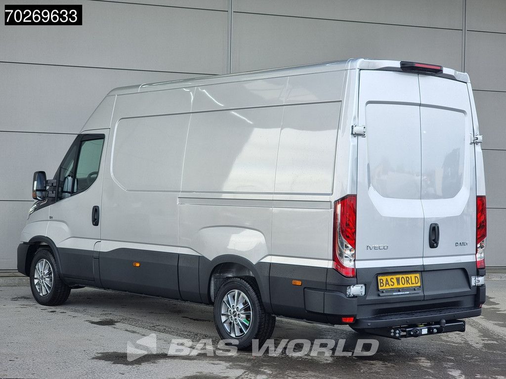 Iveco Daily 35S21 3.0L Automaat 210PK 3,5t Trekhaak ACC LED Camera Parkeersensoren Tacho Euro6 L2 12m3 A/C Towbar