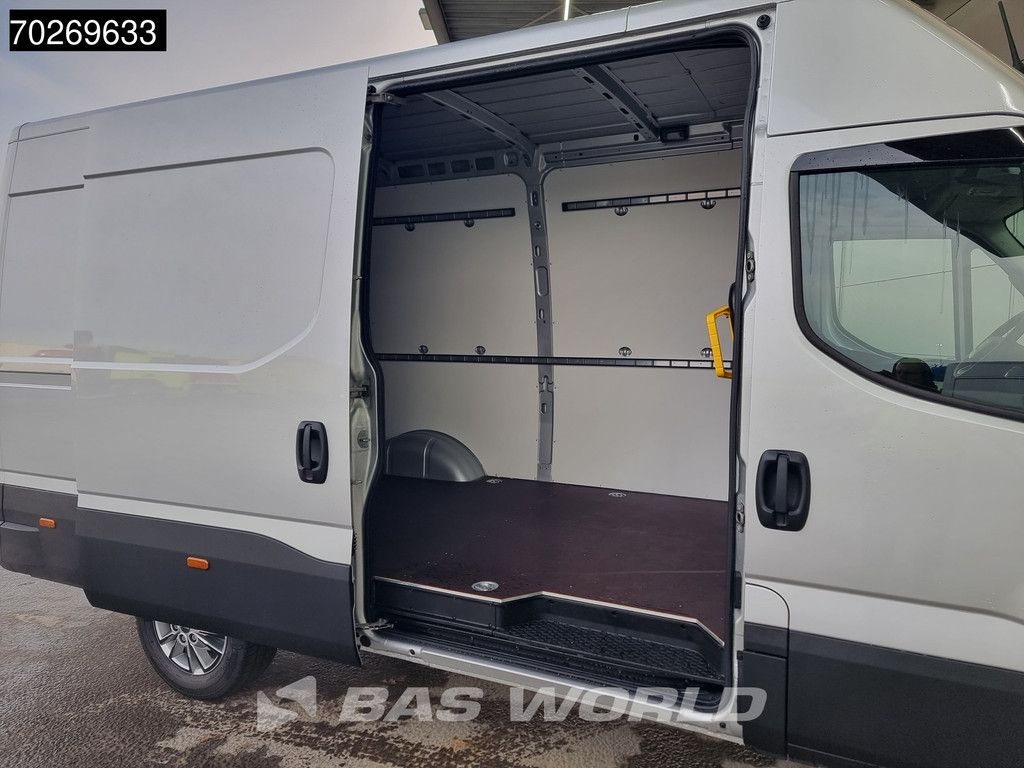 Iveco Daily 35S21 3.0L Automaat 210PK 3,5t Trekhaak ACC LED Camera Parkeersensoren Tacho Euro6 L2 12m3 A/C Towbar