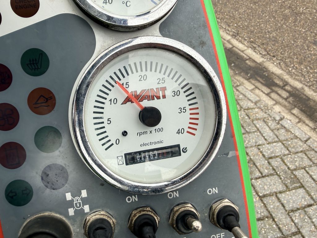 Avant 528i TDL Kniklader