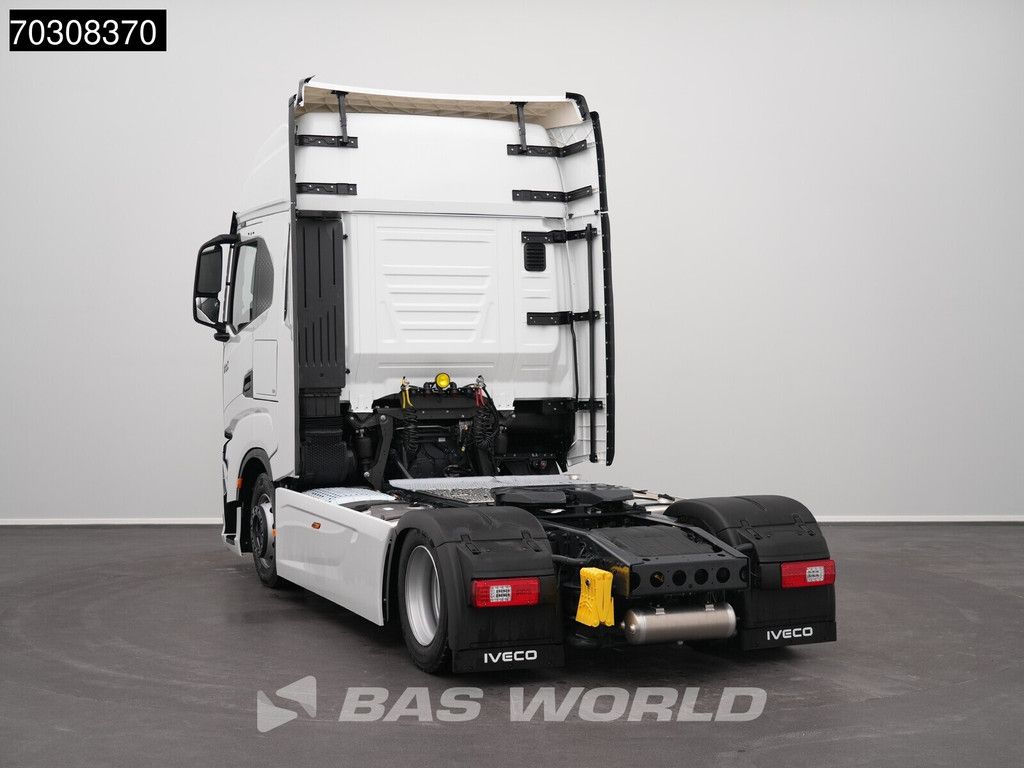 Iveco S-Way 500 4X2 NEW! Mega Retarder 2xTanks Standklima Navi