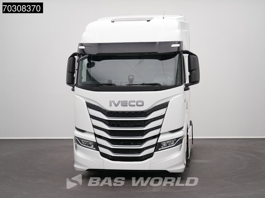 Iveco S-Way 500 4X2 NEW! Mega Retarder 2xTanks Standklima Navi