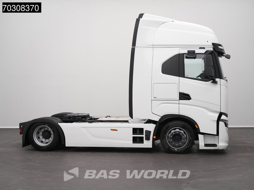 Iveco S-Way 500 4X2 NEW! Mega Retarder 2xTanks Standklima Navi