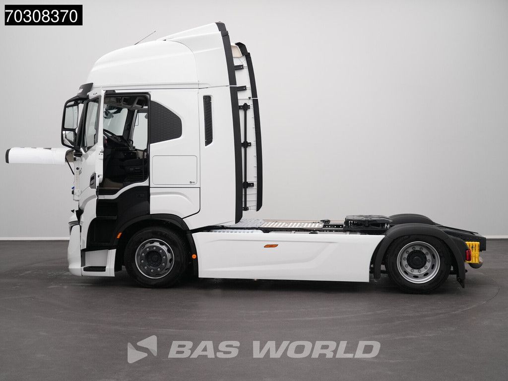 Iveco S-Way 500 4X2 NEW! Mega Retarder 2xTanks Standklima Navi