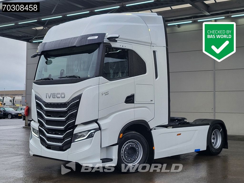 Iveco S-Way 500 4X2 NEW! 2xTanks Full-Air Standklima Navi LED