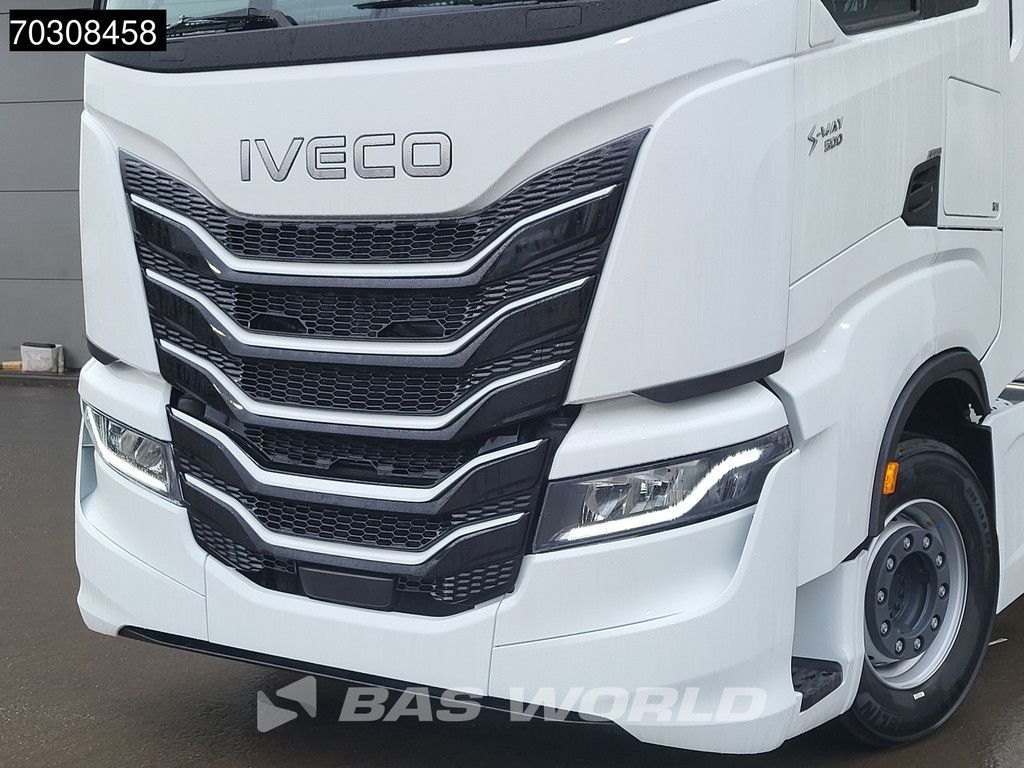 Iveco S-Way 500 4X2 NEW! 2xTanks Full-Air Standklima Navi LED