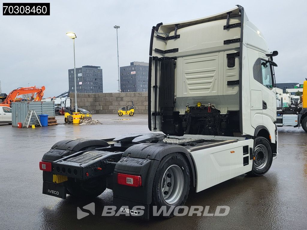 Iveco S-Way 500 4X2 NEW! 2xTanks Full-Air Standklima Navi LED