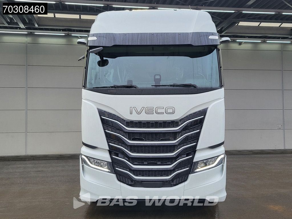 Iveco S-Way 500 4X2 NEW! 2xTanks Full-Air Standklima Navi LED
