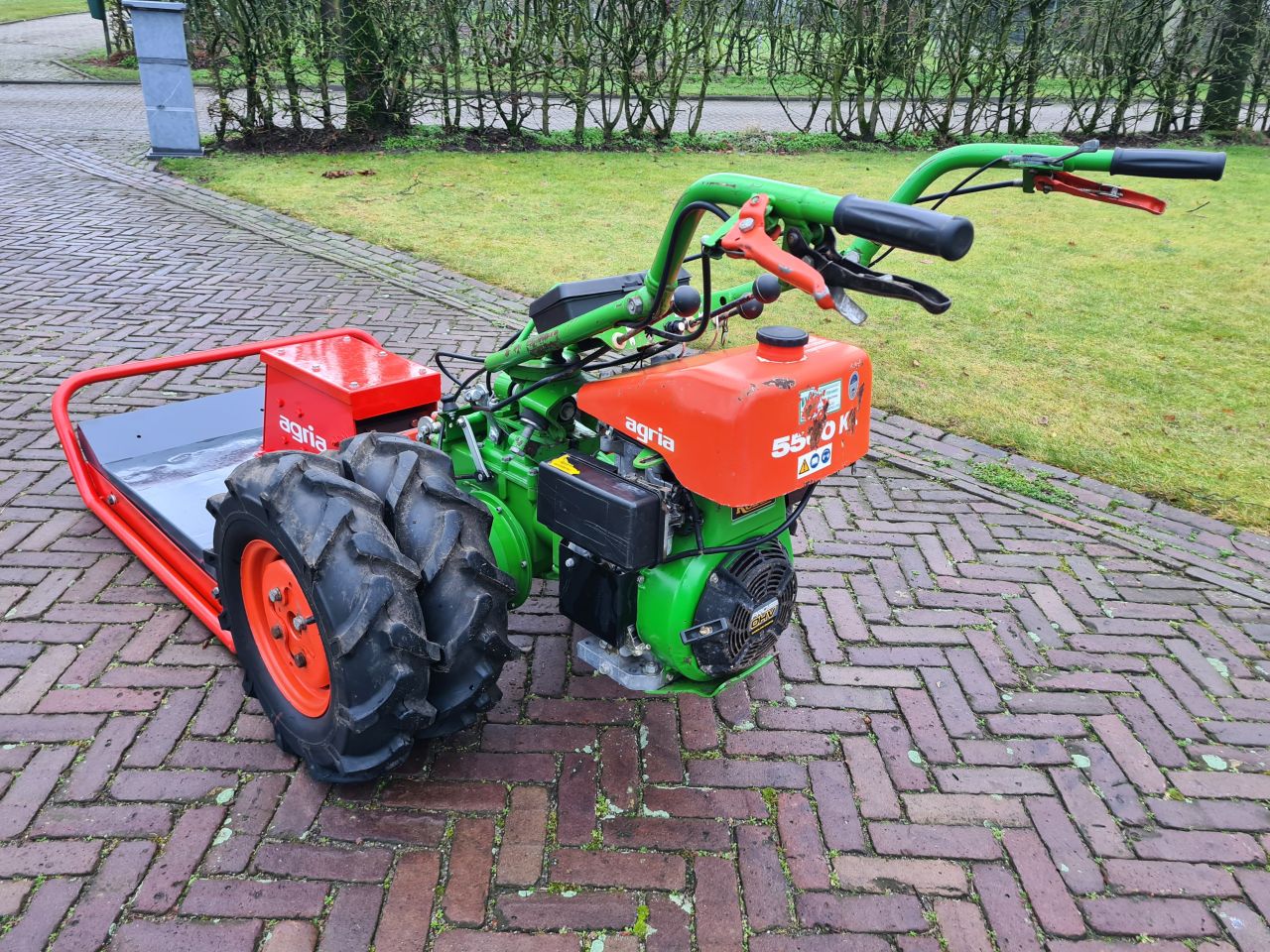 Agria 5500 met maaidek cyklo maaidek.