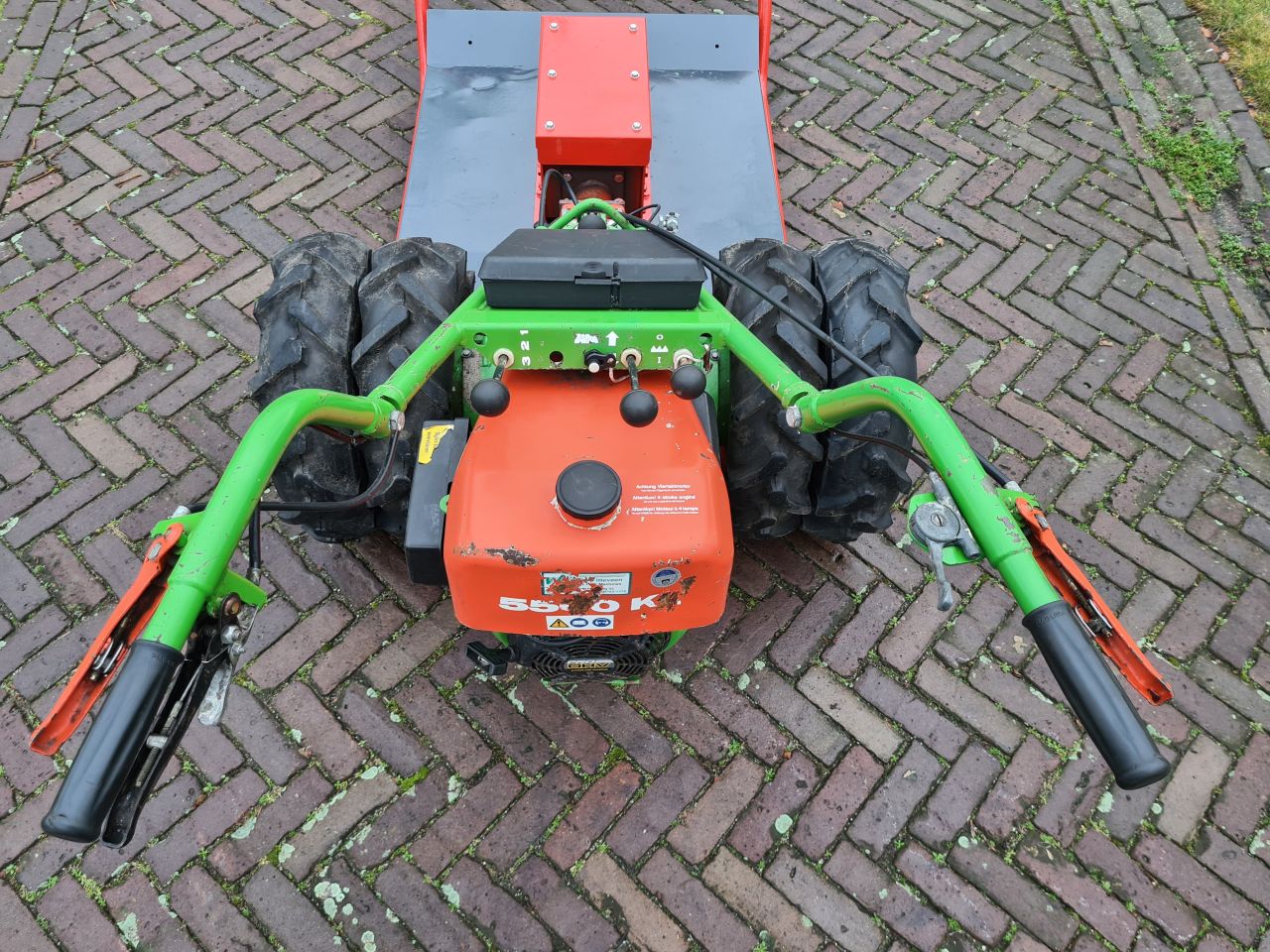 Agria 5500 met maaidek cyklo maaidek.
