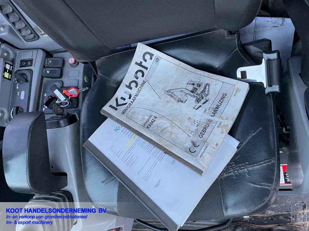 Kubota KX 042-4 3 Buckets