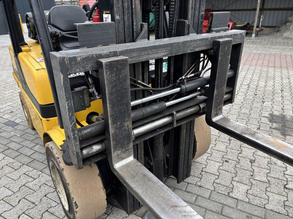 Yale GLP35VX Triplo mast 4.550mm, LPG, Side Shift.