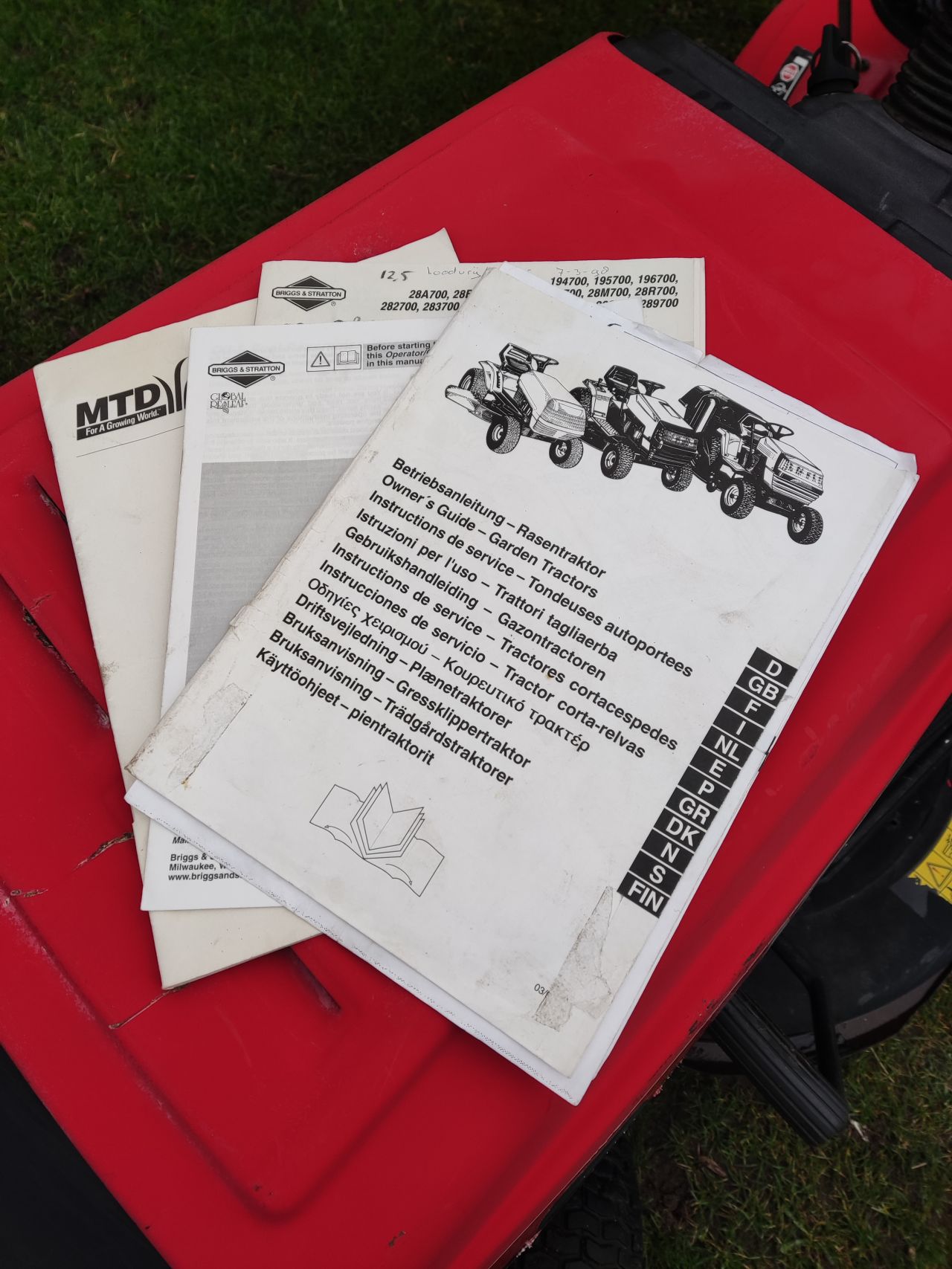 MTD zitmaaier (type J125, 12,5 pk, 76 cm., achteropvang)