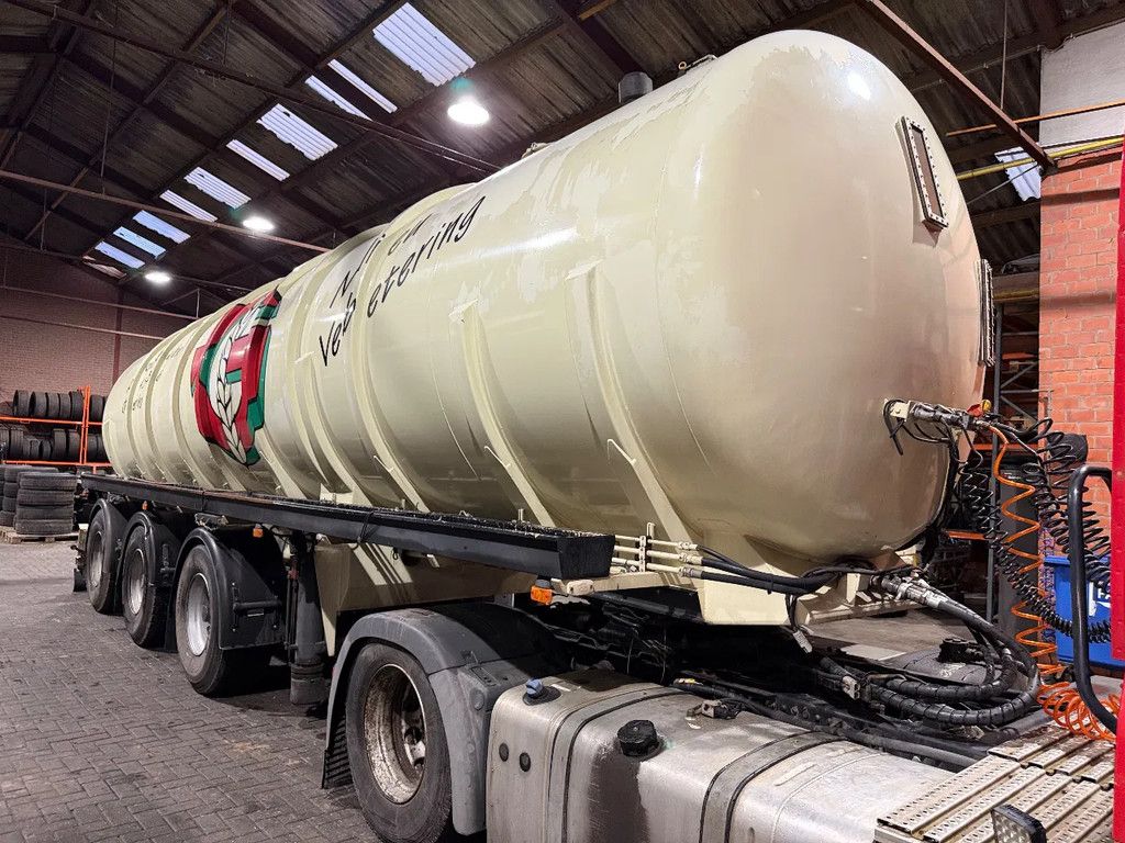 Veenhuis 36m3 Mestoplegger 6m3 Borger pomp VMA Bemonstering