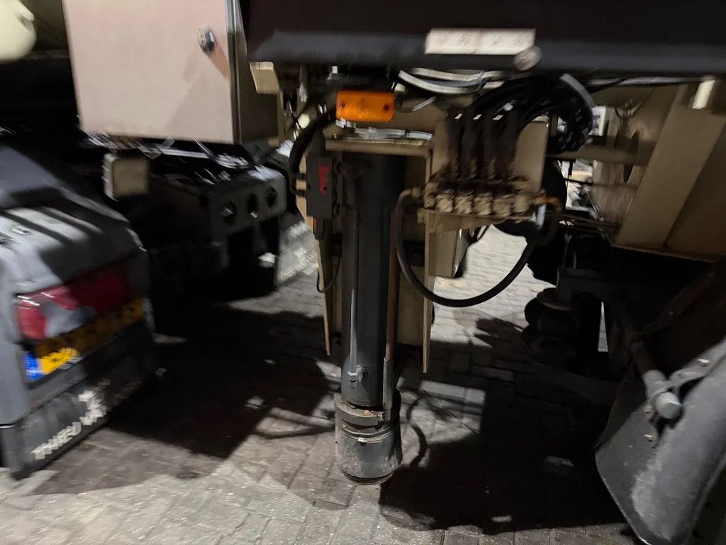 Veenhuis 36m3 Mestoplegger 6m3 Borger pomp VMA Bemonstering