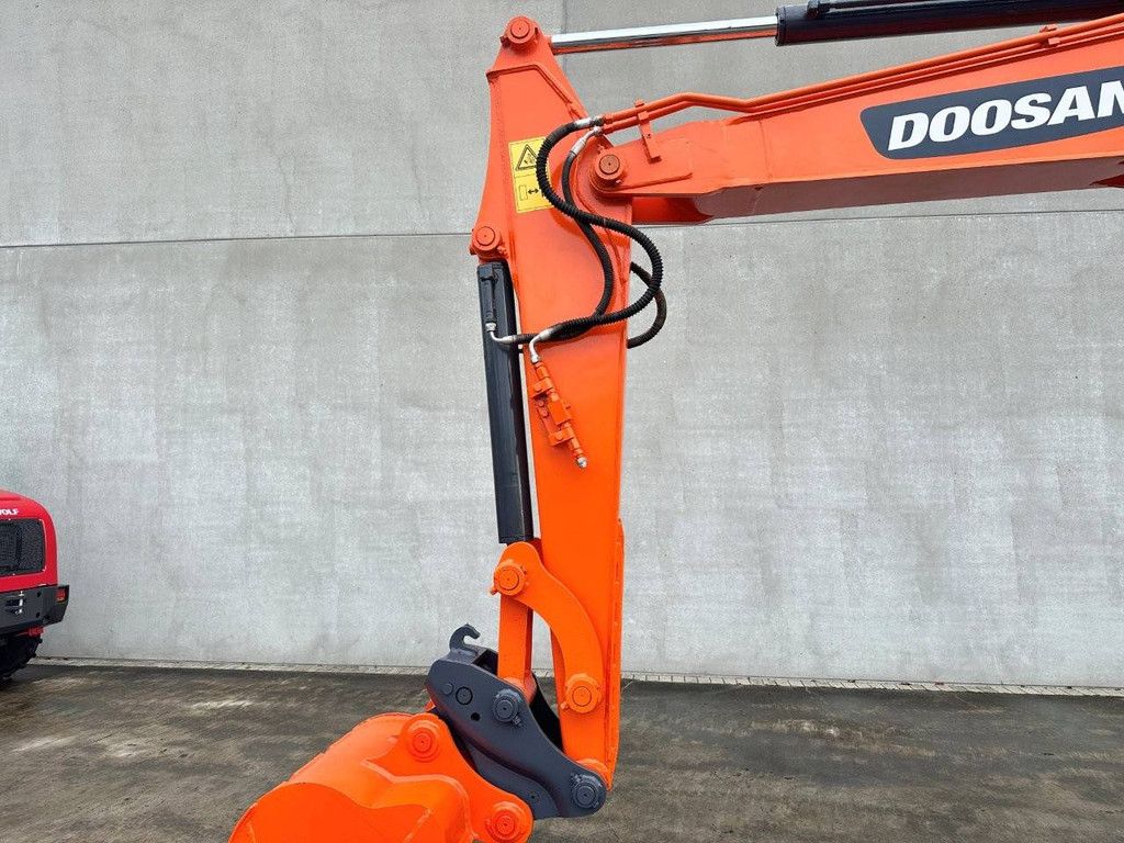 Doosan DX55-9C Diesel-Raupenbagger 2018