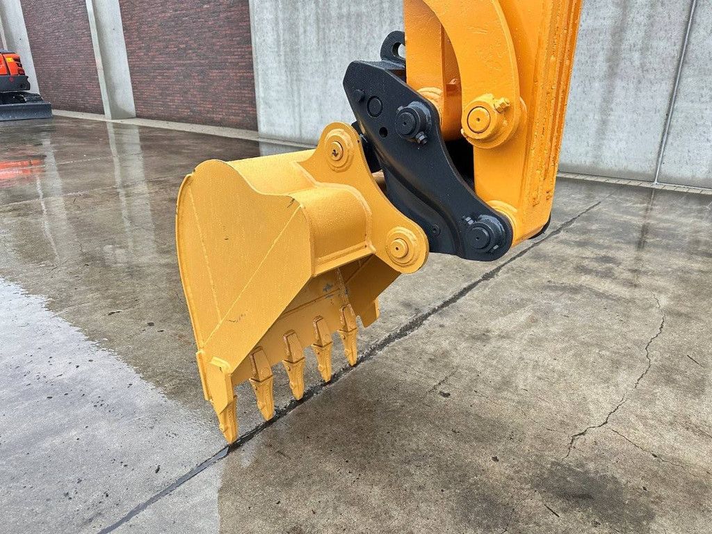 Raupenbagger Hyundai R60VS Diesel 2019