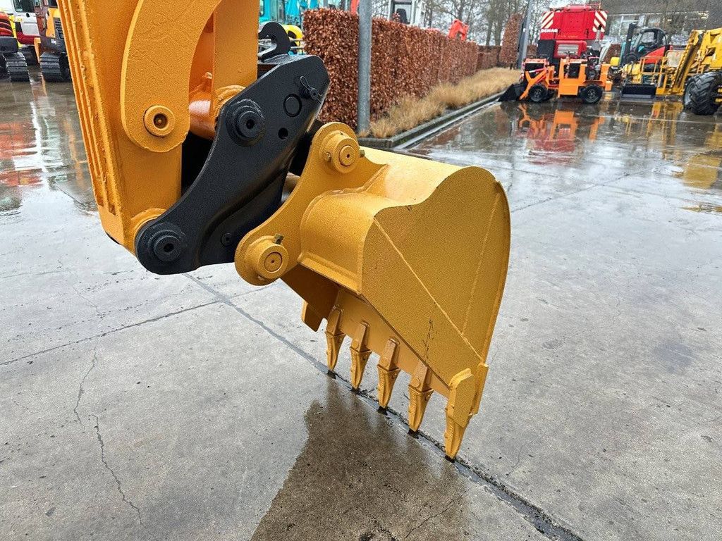 Raupenbagger Hyundai R60VS Diesel 2019