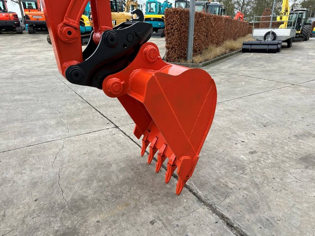 Crawler excavator Kubota KX165-5 Diesel 2014