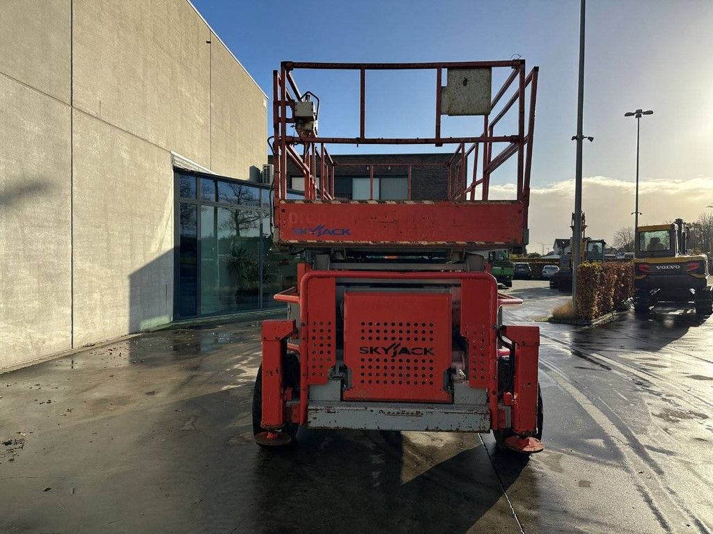 Scherenarbeitsbühne Skyjack SJ-8841E LPG 14,5 m 2009