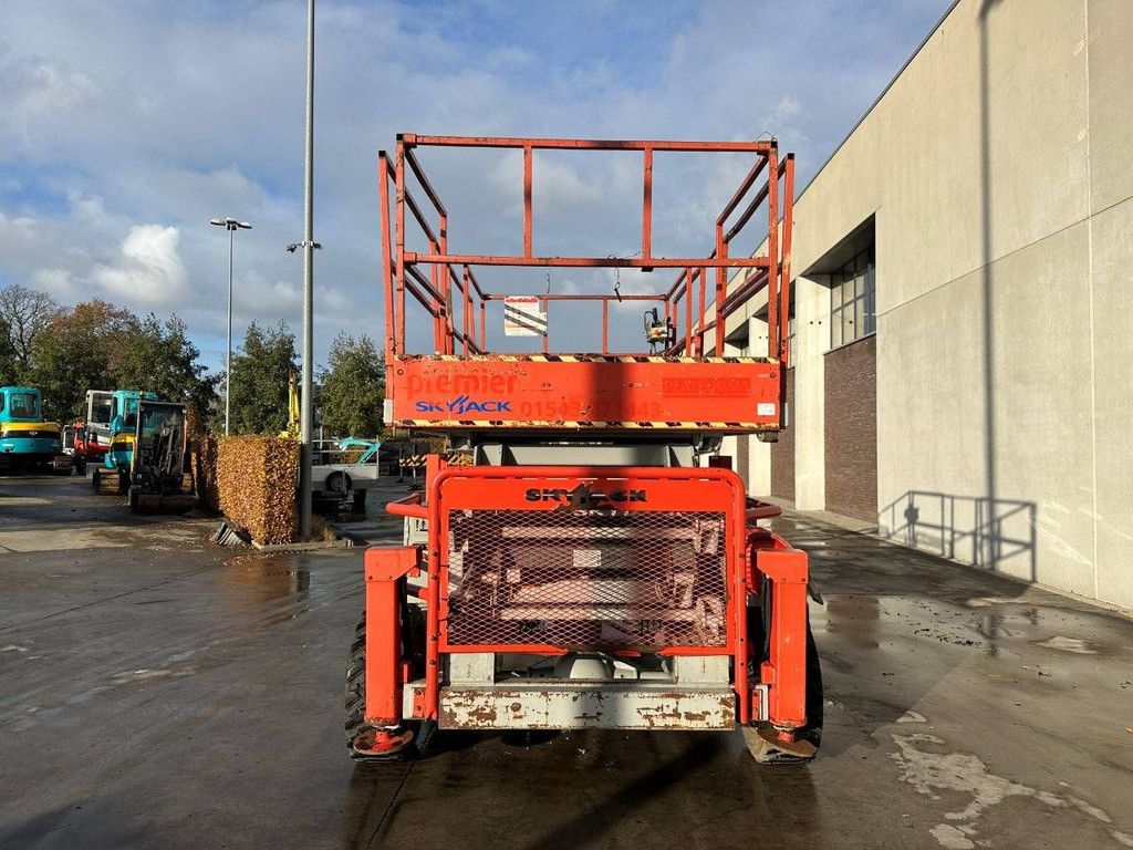 Scherenarbeitsbühne Skyjack SJ-8841E LPG 14,5 m 2009