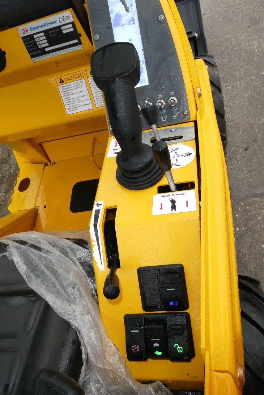 Eurotrac T11 shovel Weinig uren!! DEMO