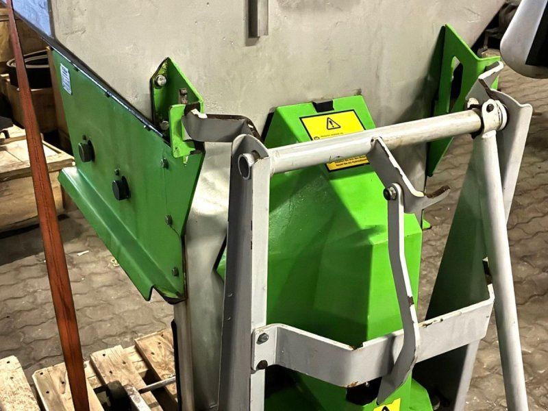 Egholm SALT/GRUSSPREDER