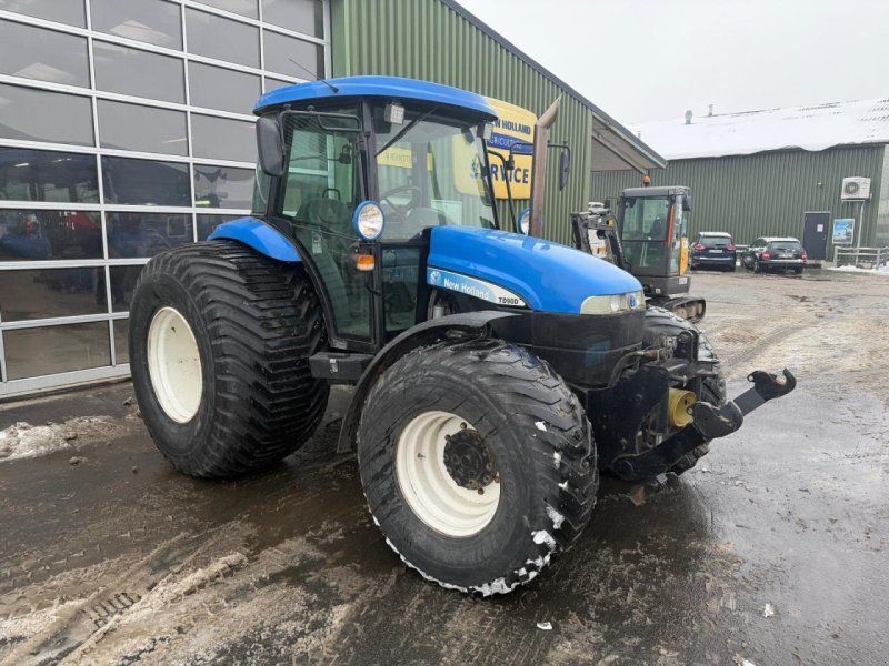 New Holland TD90D