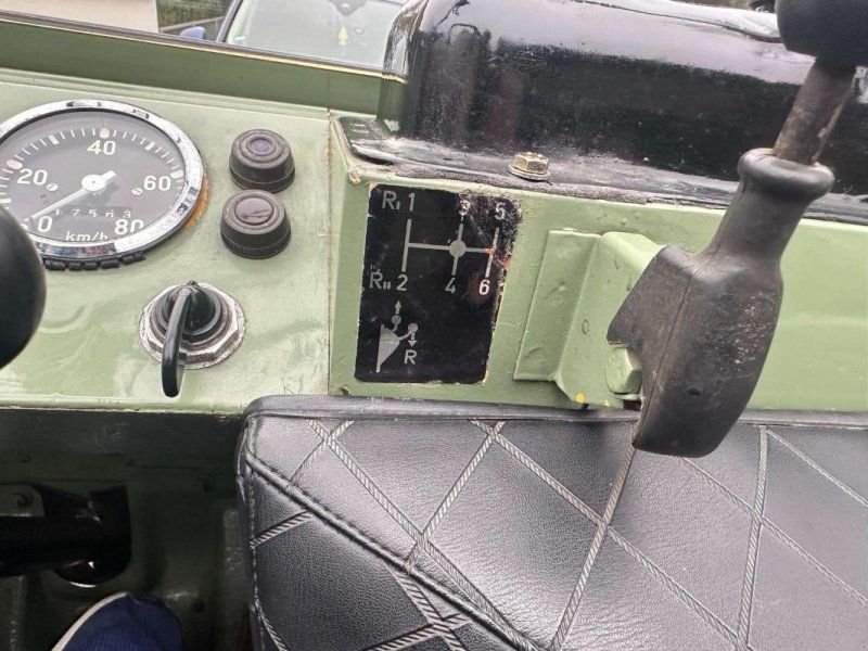 Mercedes U 411 hydraulikanlage, Zapfwelle vorne