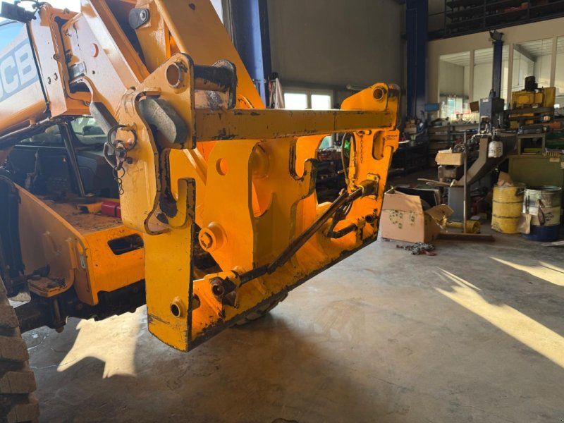 JCB Adapterrahmen Q-Fit Aufnahme 541-70