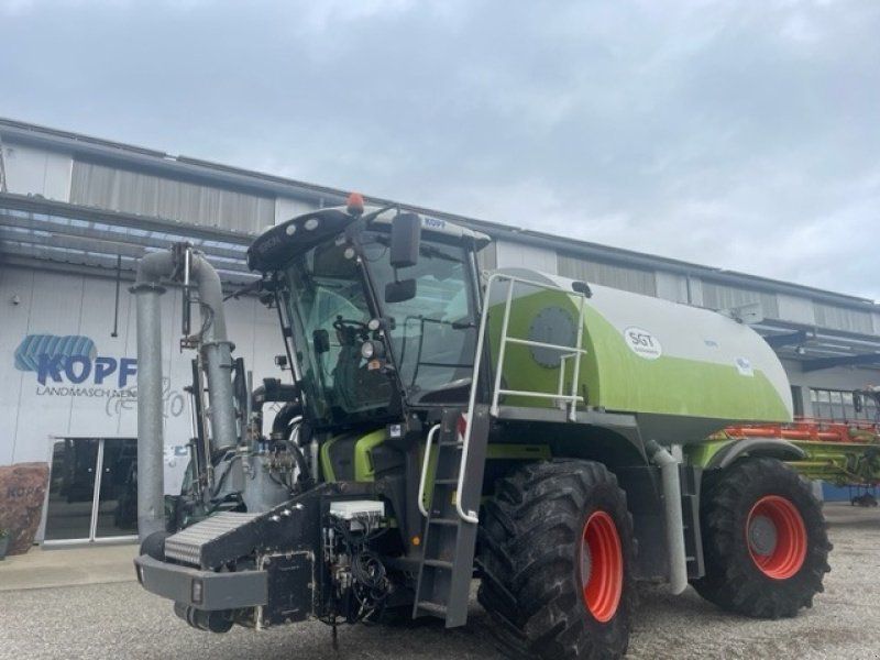 Claas Xerion 3300 Saddle Trac mit SGT