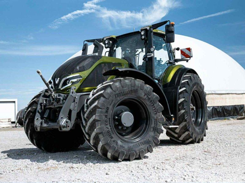 Valtra Q305 Rüfa Unlimited
