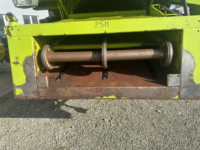 Claas Lexion 420 Mercedesmotor Brandschaden hinten