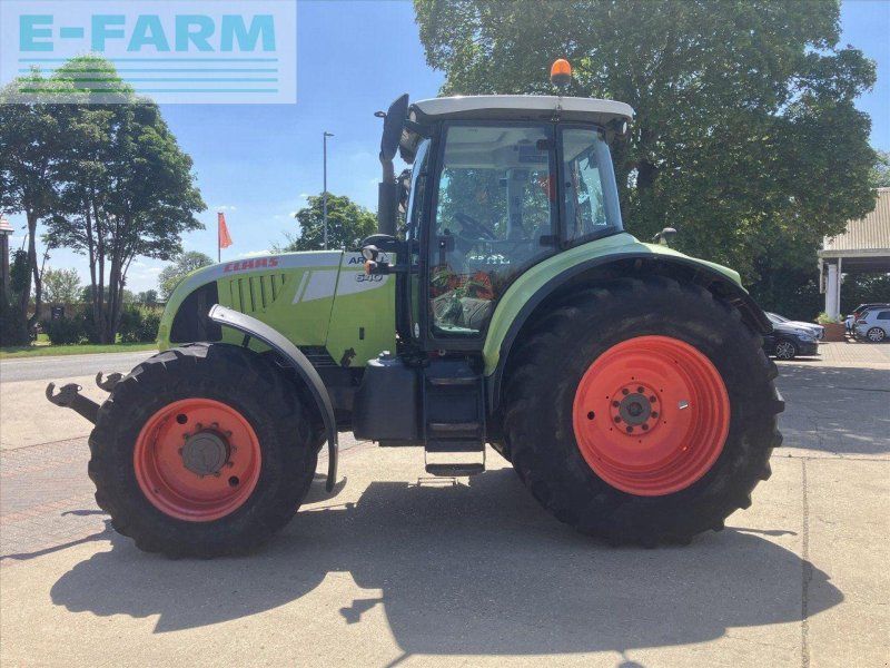 Claas ARION 640