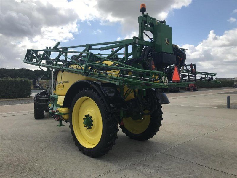 John Deere M740i