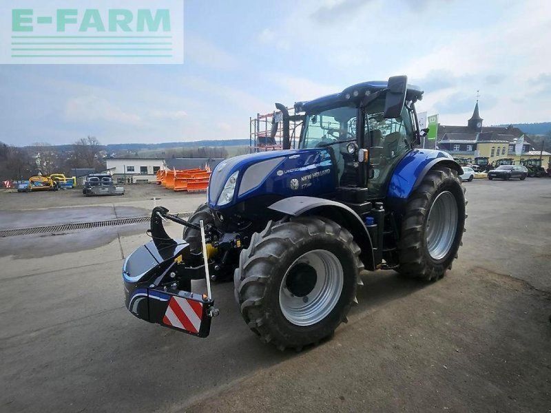 New Holland t7.225 ac