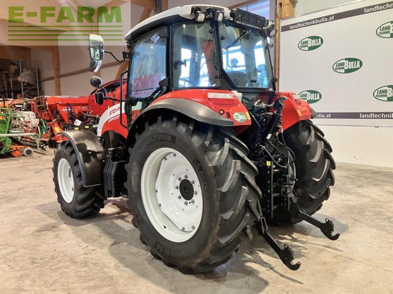 Steyr 4085 kompakt et profi