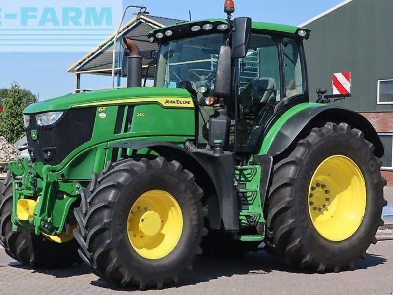 John Deere 6r 250