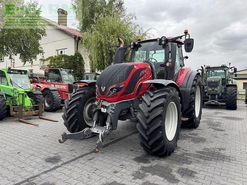 Valtra t234 versu Versu