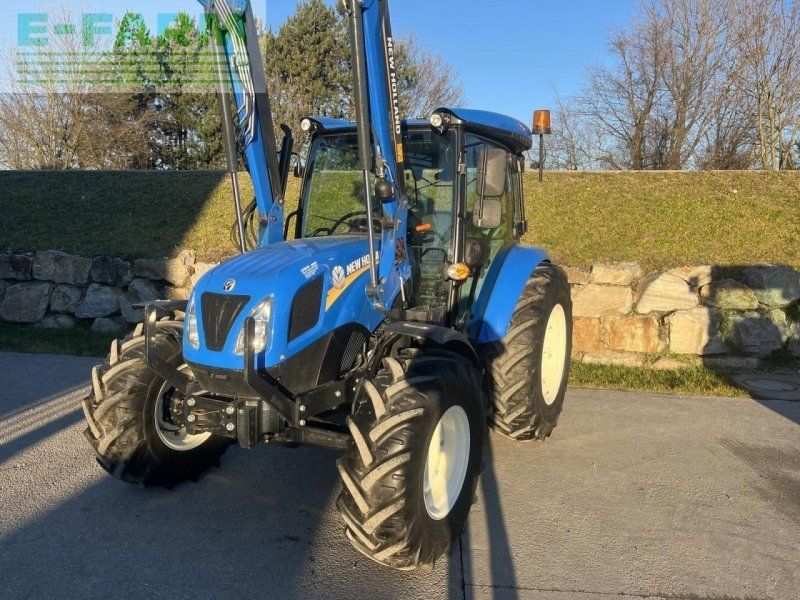 New Holland t 4.75 mit frontlader