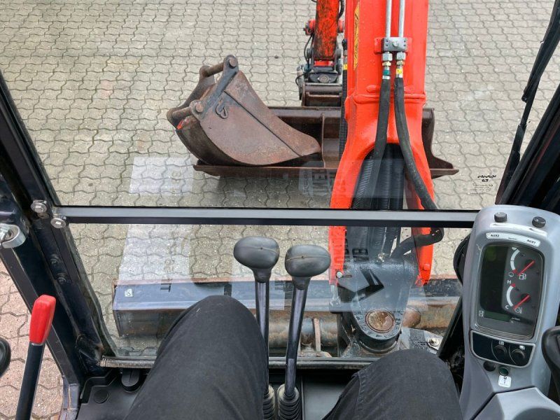 Kubota U 27-4 Tiltman med hydraulisk s40