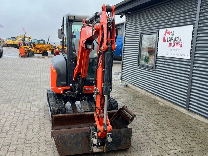 Kubota U 27-4 Tiltman med hydraulisk s40