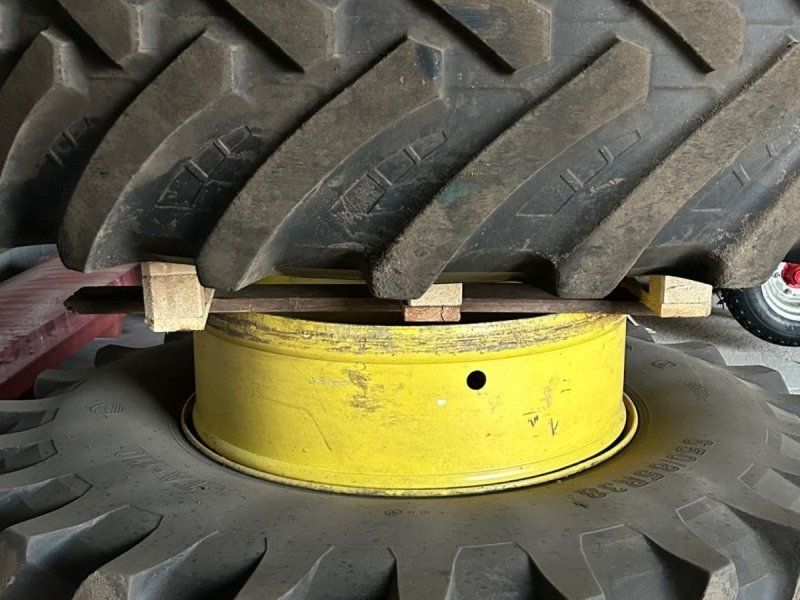 650/85R38 650/85/r38