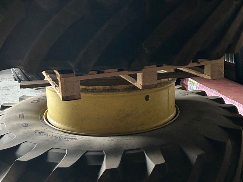 650/85R38 650/85/r38