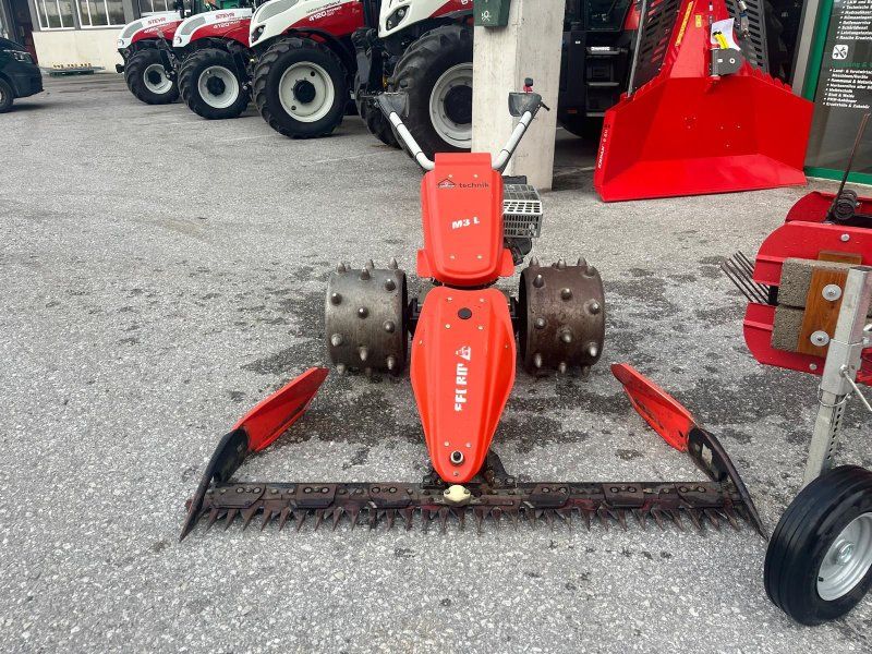 Reform Motormäher / M3 L mit Bandrechen