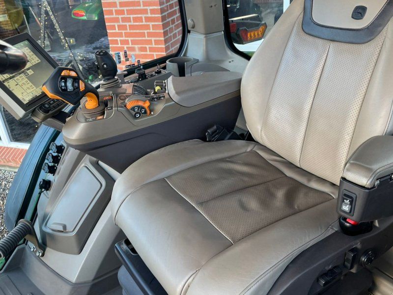 John Deere 8R340 Signature Edition