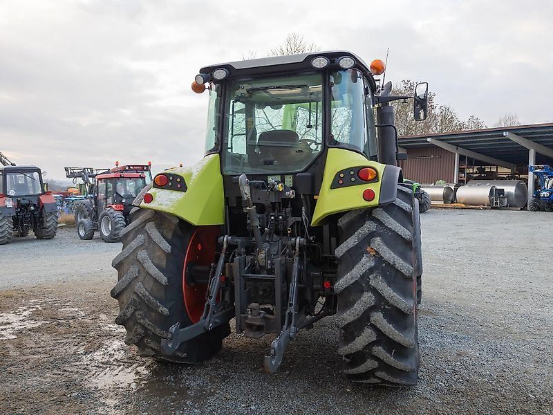 Claas Arion 430