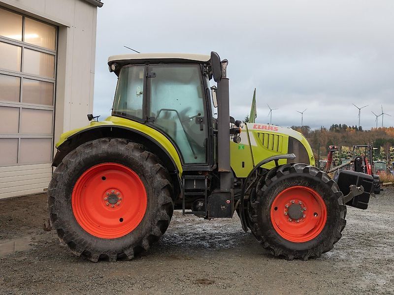 Claas Arion 540