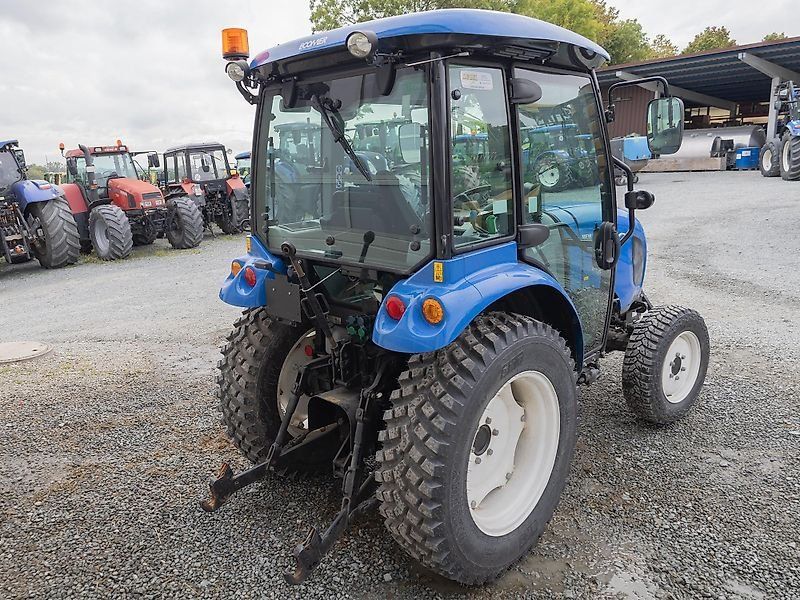 New Holland Boomer 50 CAB