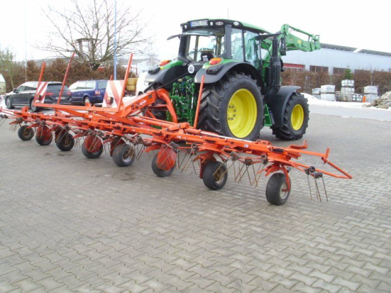 Kuhn GF 8702